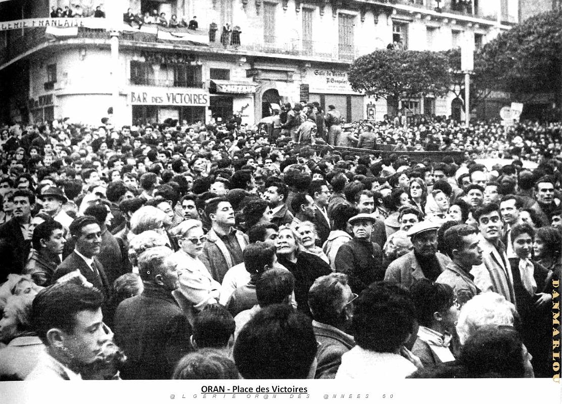 Oran - Place des Victoires - 09.JPG